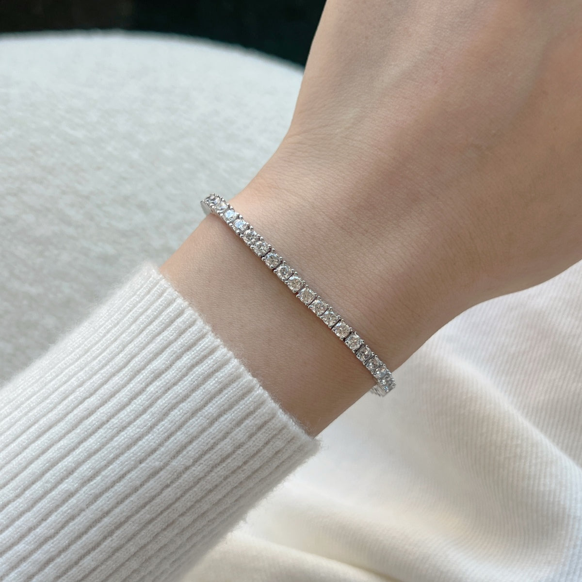 [OAK JURI]Dainty Charming Round Cut Tennis Bracelet