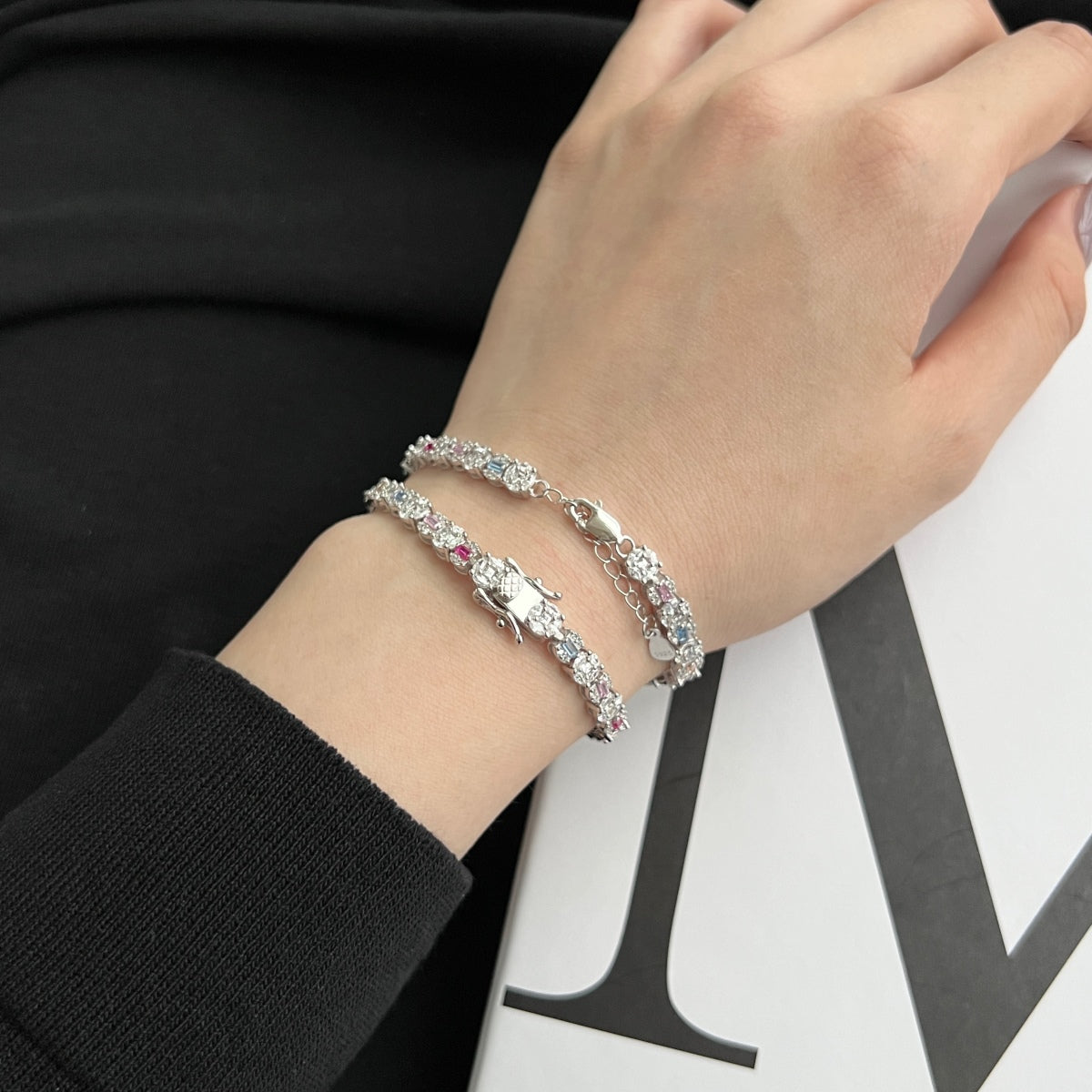 [OAK JURI]Dazzling Radiant Multi Cut Daily Bracelet