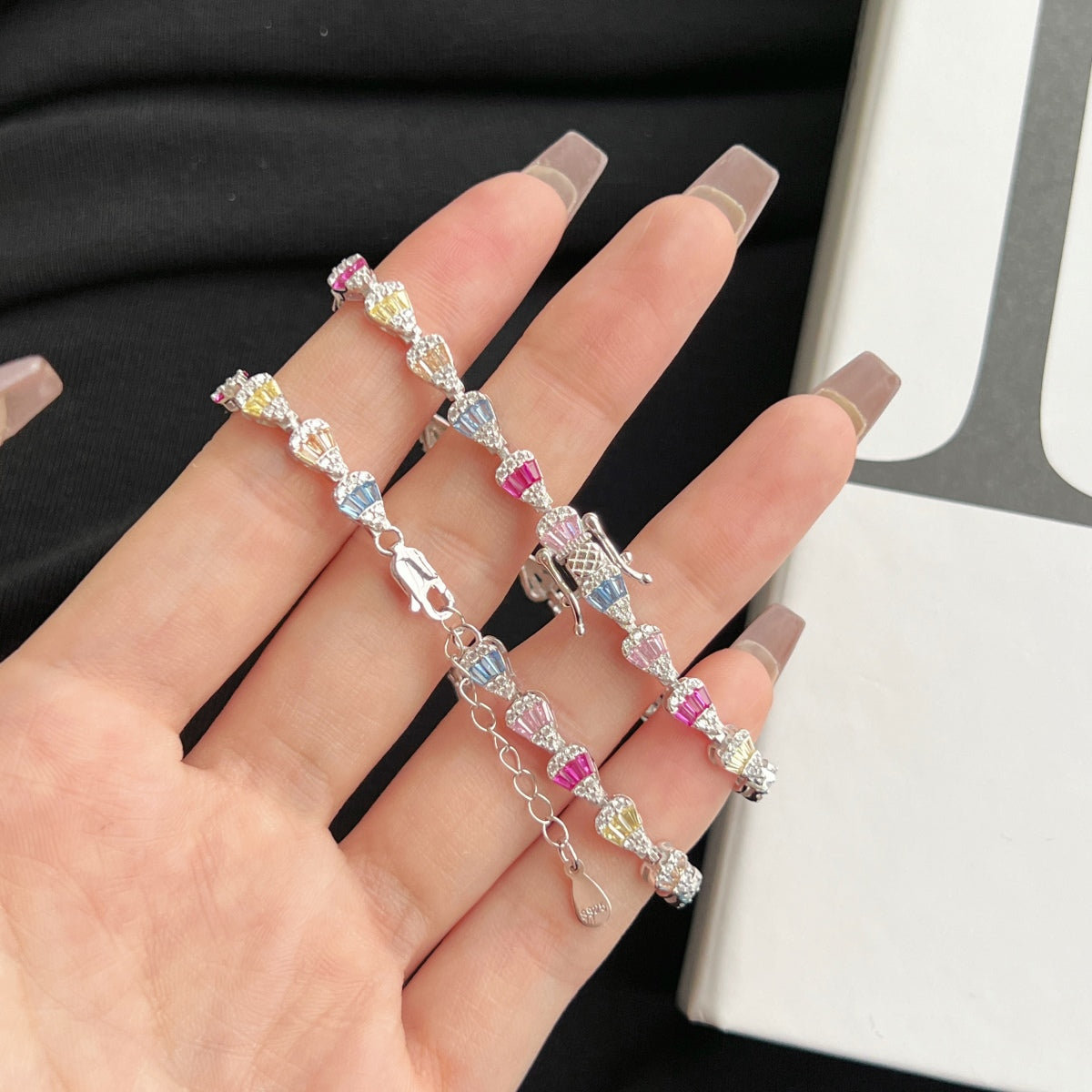 [OAK JURI]Radiant Water Drop Shape Daily Bracelet