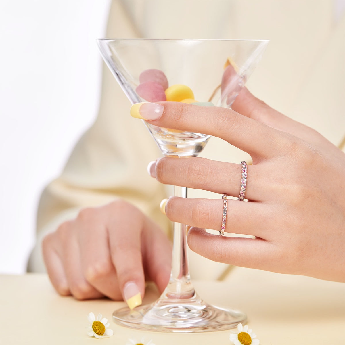 [OAK JURI]Dainty Ebullient Round Cut Daily Ring