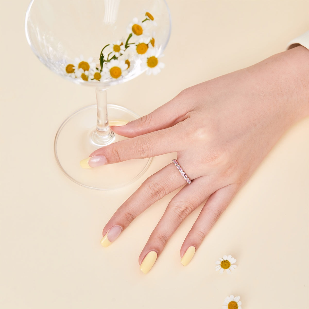 [OAK JURI]Dainty Ebullient Round Cut Daily Ring