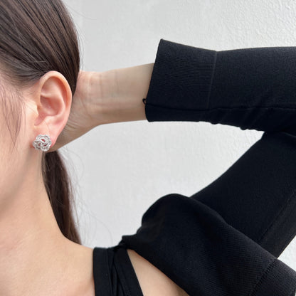 [OAK JURI]Exquisite Flower Shape Daily Earrings