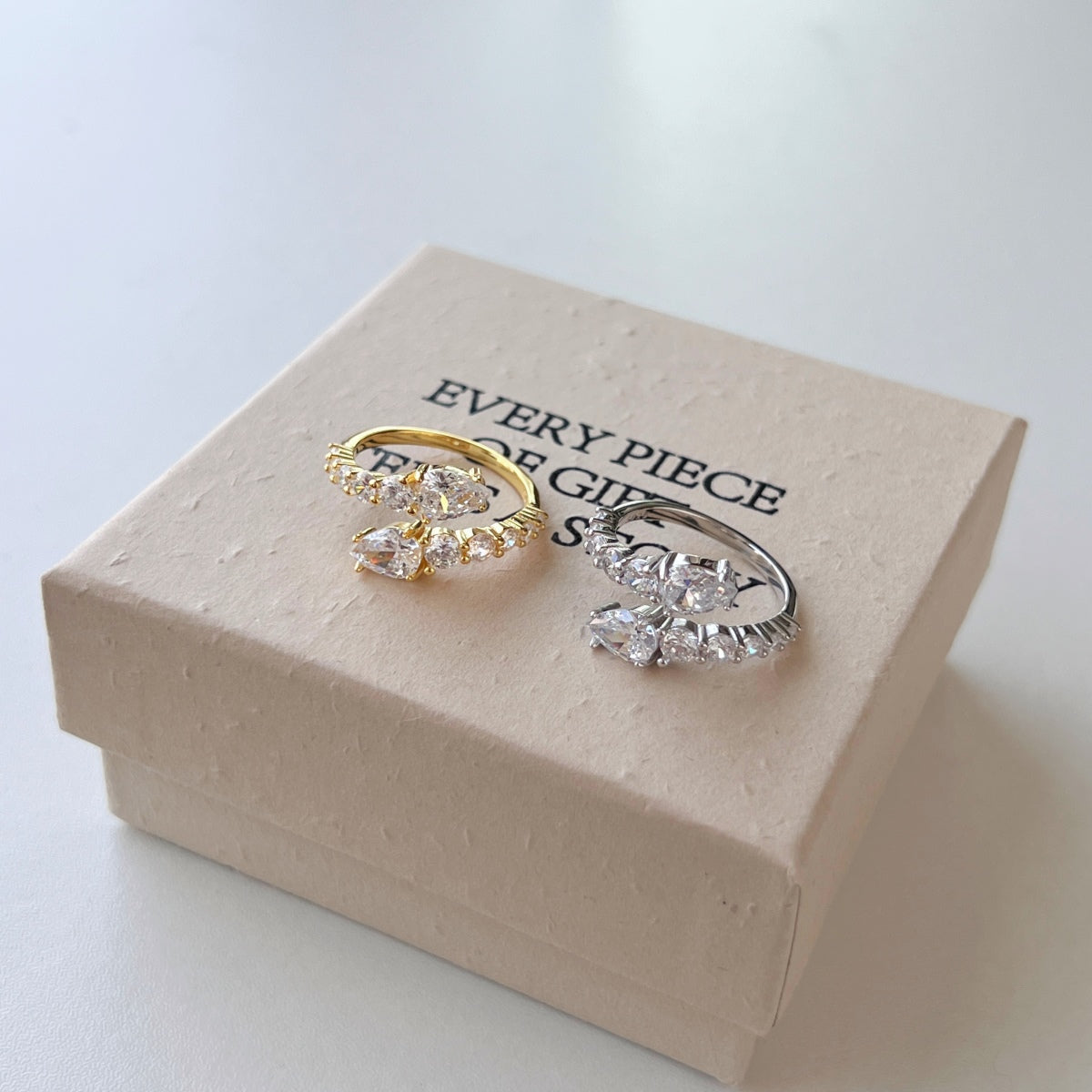 [OAK JURI]Delicate Lively Snake Shape Daily Ring