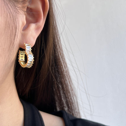 [OAK JURI]Radiant Heart Cutout Earrings