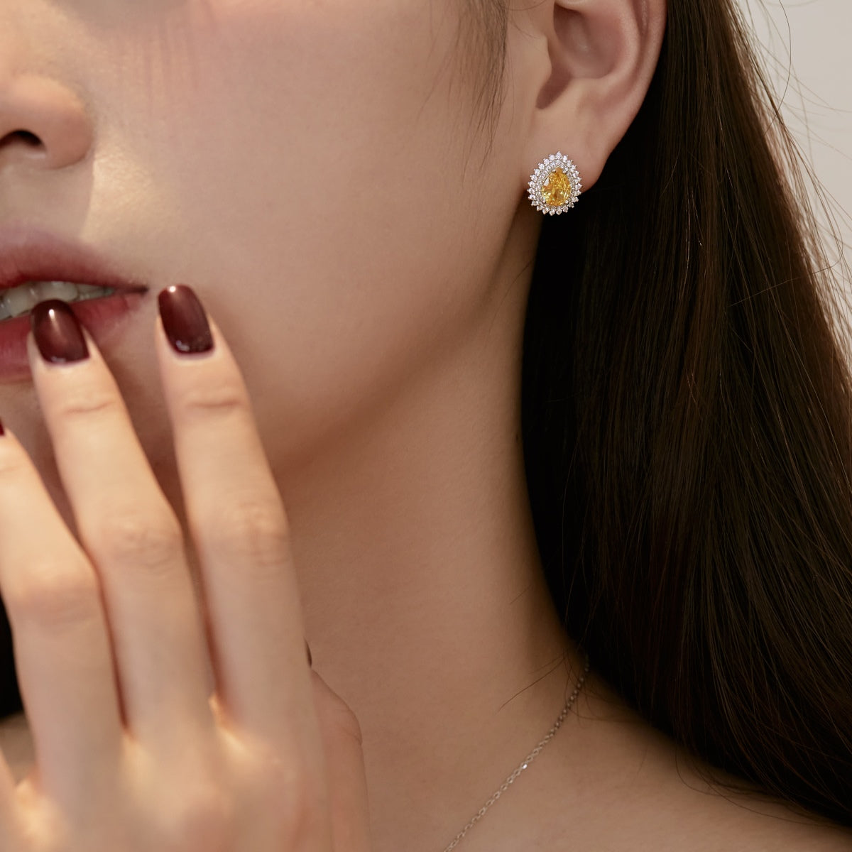 [OAK JURI]Delicate Gorgeous Pear Cut Daily Earrings