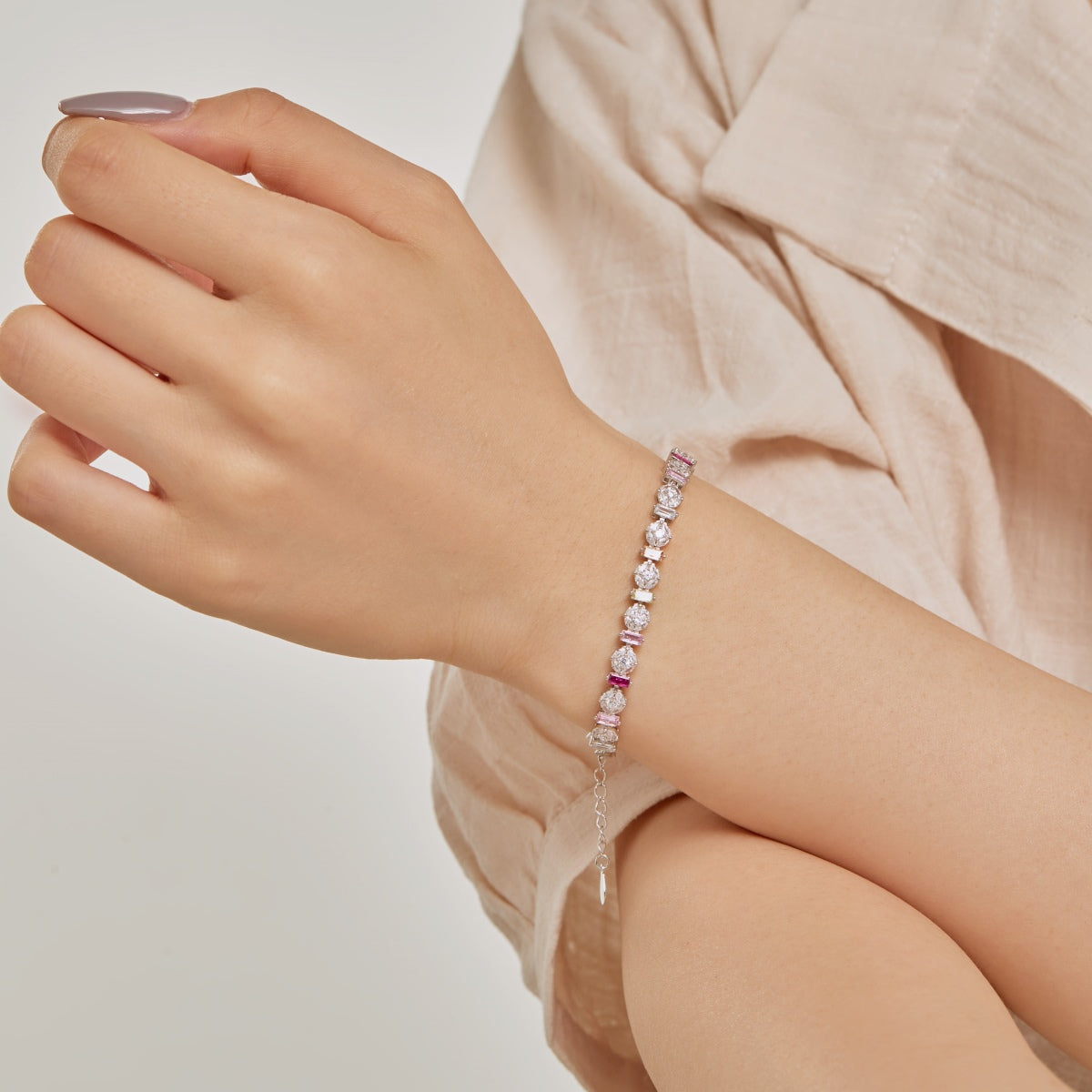 [OAK JURI]Radiant Colorful Round Shape Daily Bracelet