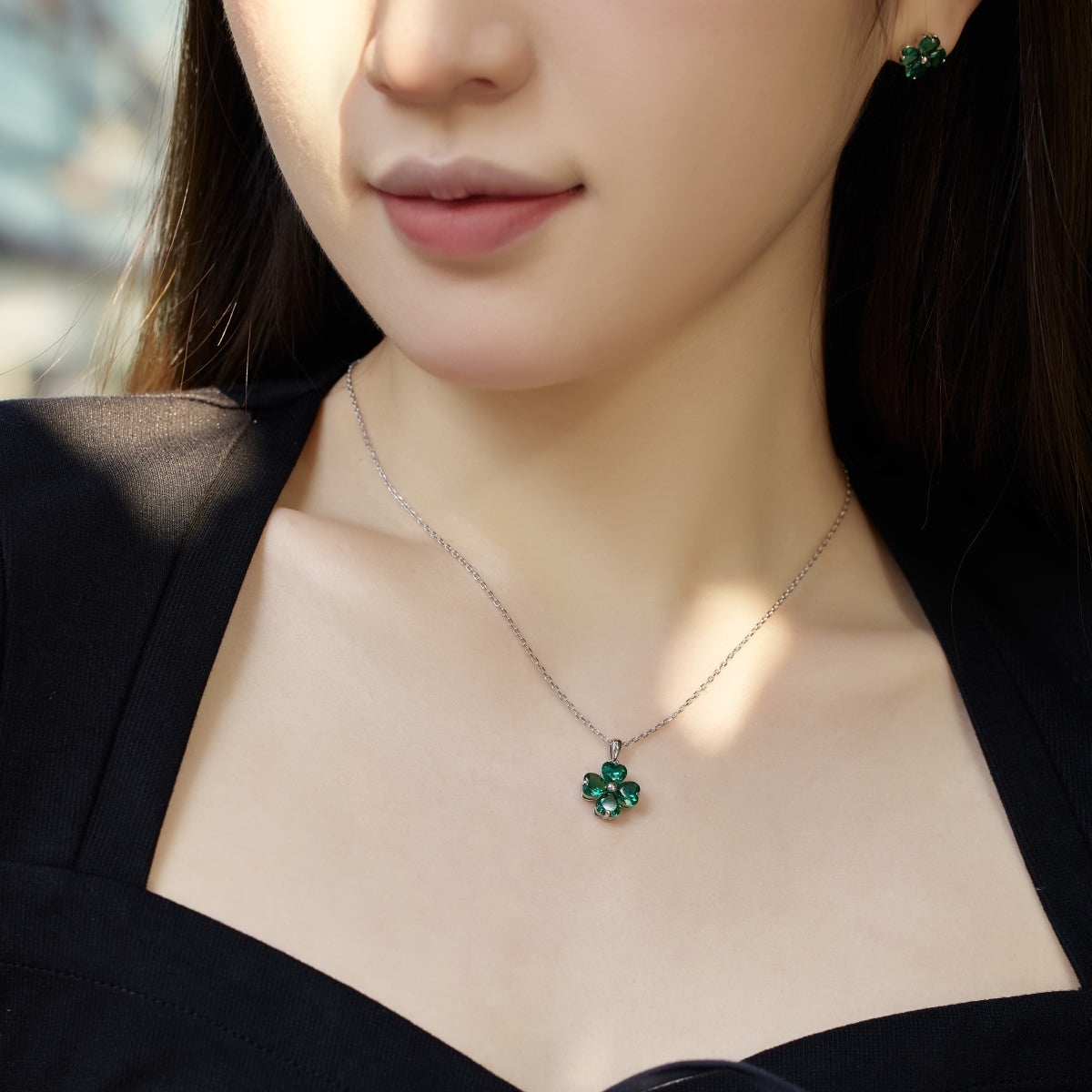 [OAK JURI]Heart-Shaped Four-Leaf Clover Bead Necklace