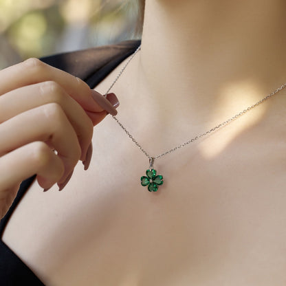[OAK JURI]Heart-Shaped Four-Leaf Clover Bead Necklace