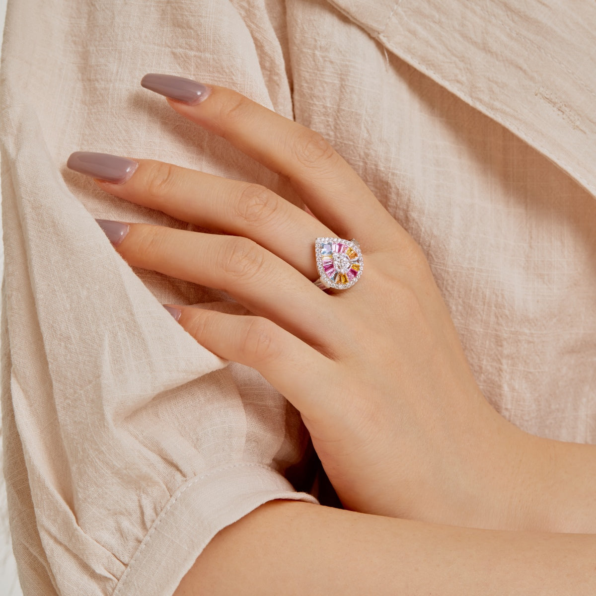 [OAK JURI]Elegant Colorful Water Drop Shape Banquet Ring