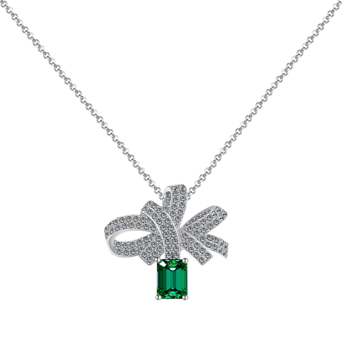 [OAK JURI]Luxurious Flower Shape Emerald Cut Necklace