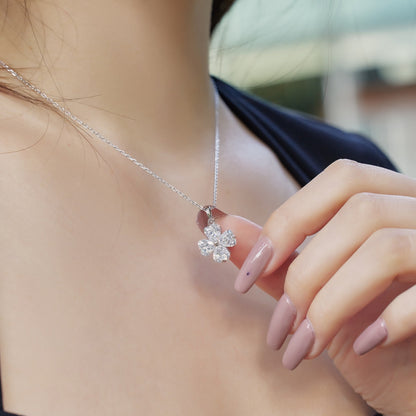 [OAK JURI]Heart-Shaped Four-Leaf Clover Bead Necklace
