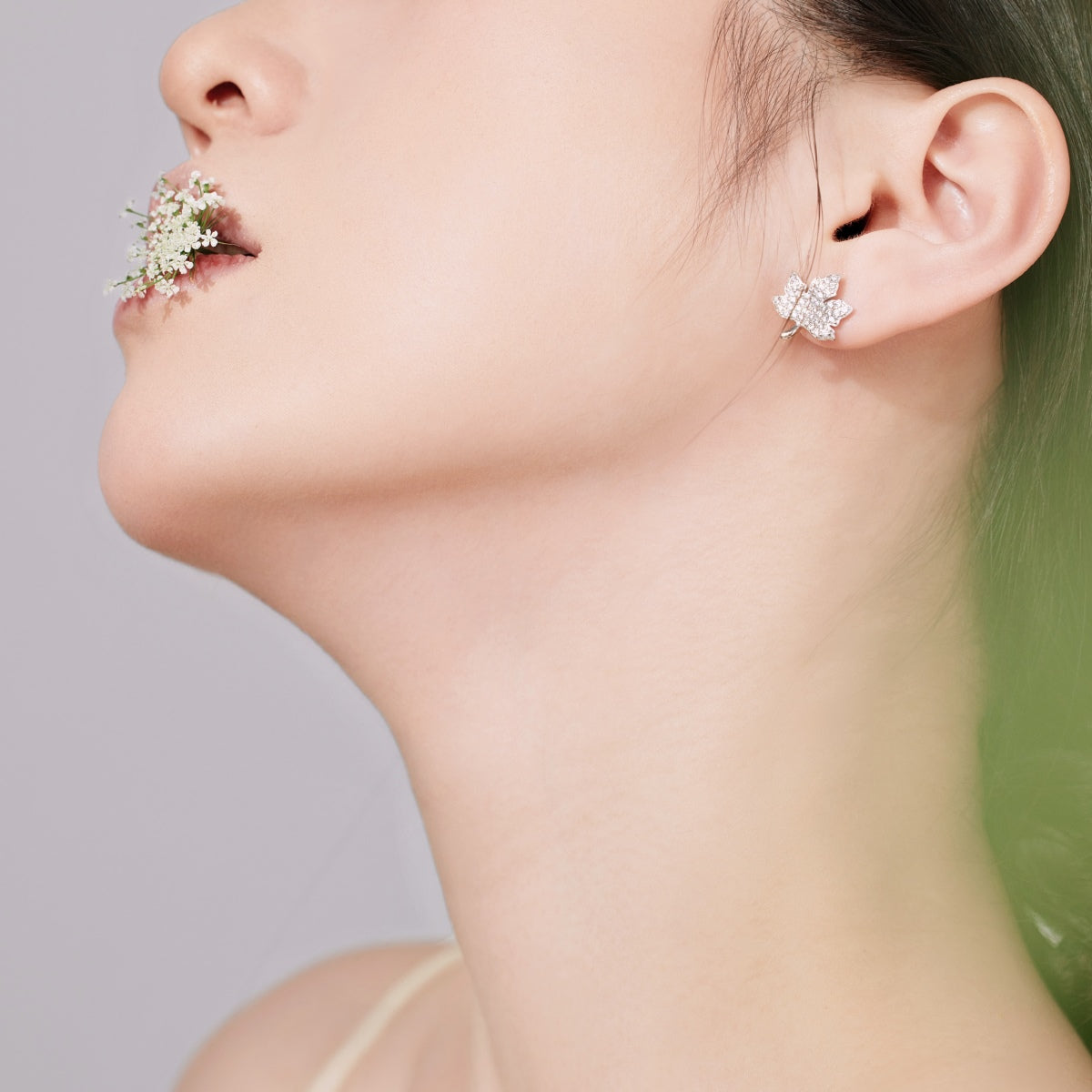 [OAK JURI]Exquisite Maple Leaf Design Earrings