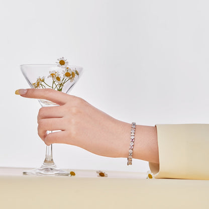 [OAK JURI]Dazzling Radiant Multi Cut Daily Bracelet