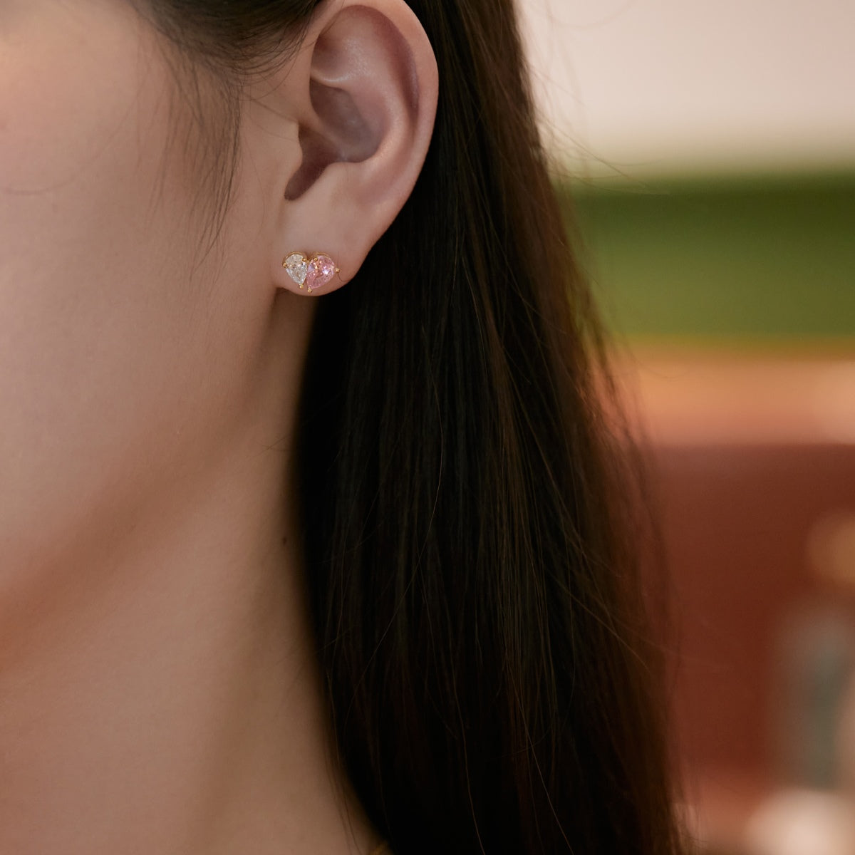 [OAK JURI]Dazzling Elegant Heart Cut Lover Earrings