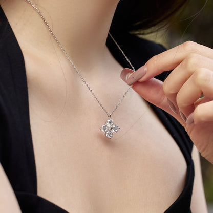 [OAK JURI]Four-Leaf Clover And Eight-Pointed Star Necklace