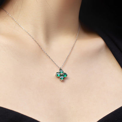 [OAK JURI]Four-Leaf Clover And Eight-Pointed Star Necklace