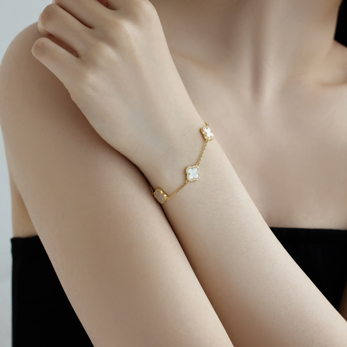 [OAK JURI]Four-Leaf Clover Exquisite Bracelet