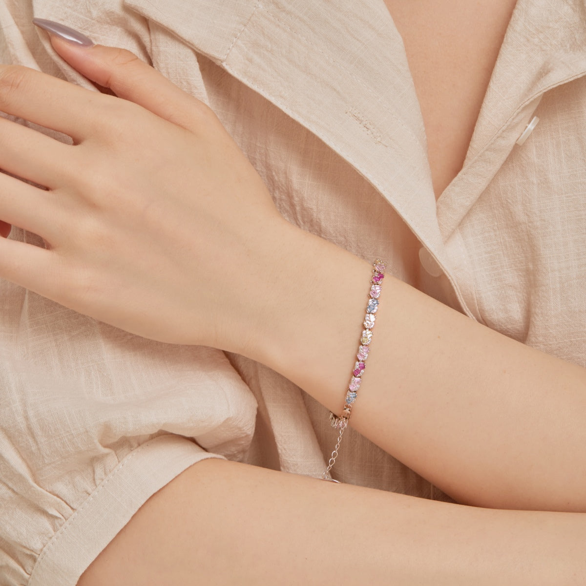 [OAK JURI]Ornate Colorful Flower Shape Party Bracelet