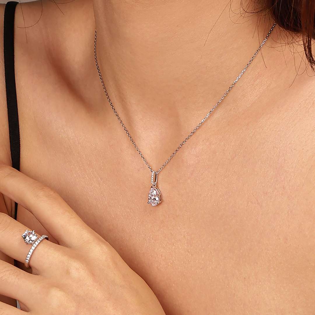[OAK JURI]Delicate Water Drop Shape Fashion Necklace