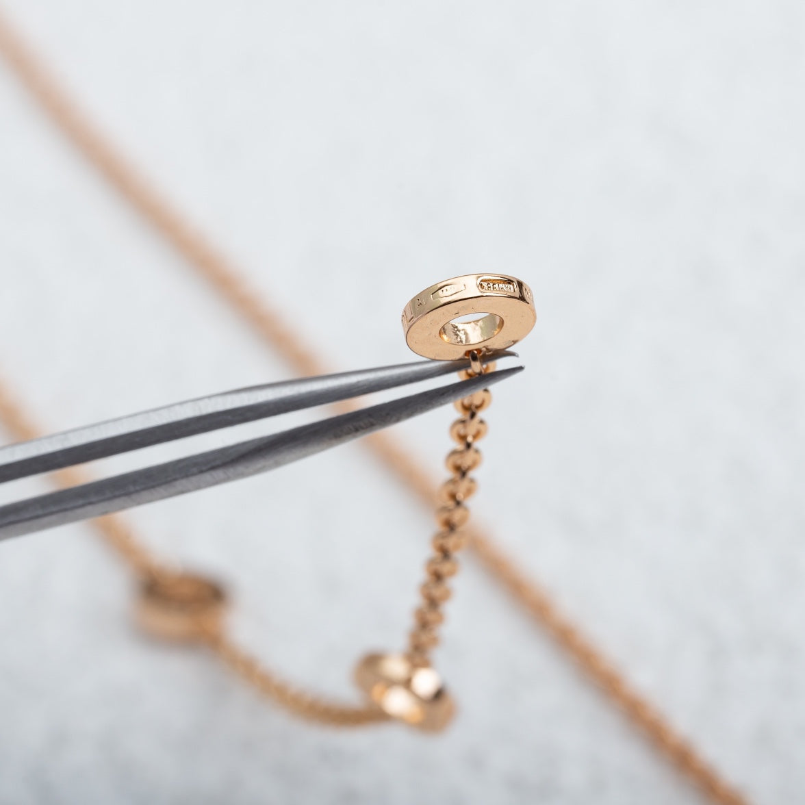 [OAK JURI]PARENTESI NECKLACE PINK GOLD