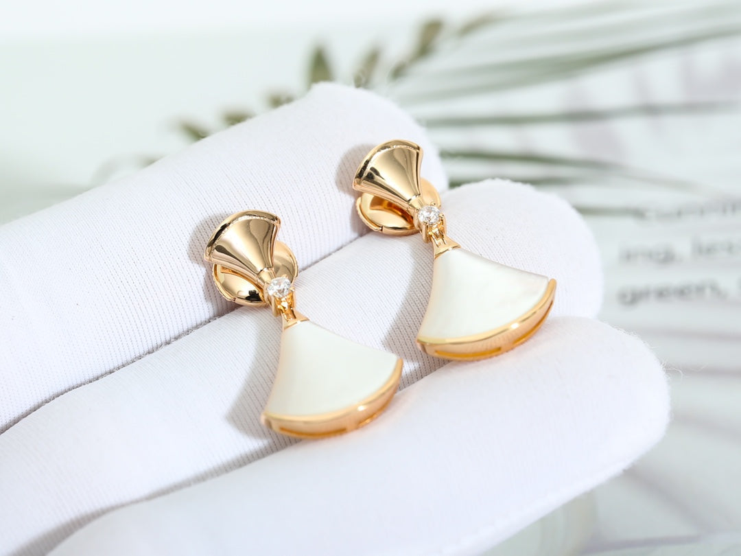 [OAK JURI]DREAM MOP PINK GOLD EARRINGS