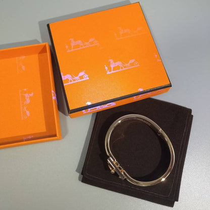 [OAK JURI]H GREY BRACELET