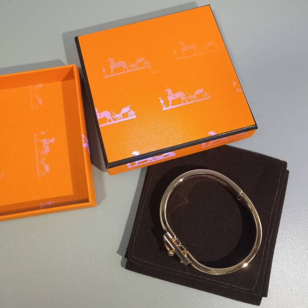 [OAK JURI]H YELLOW BRACELET