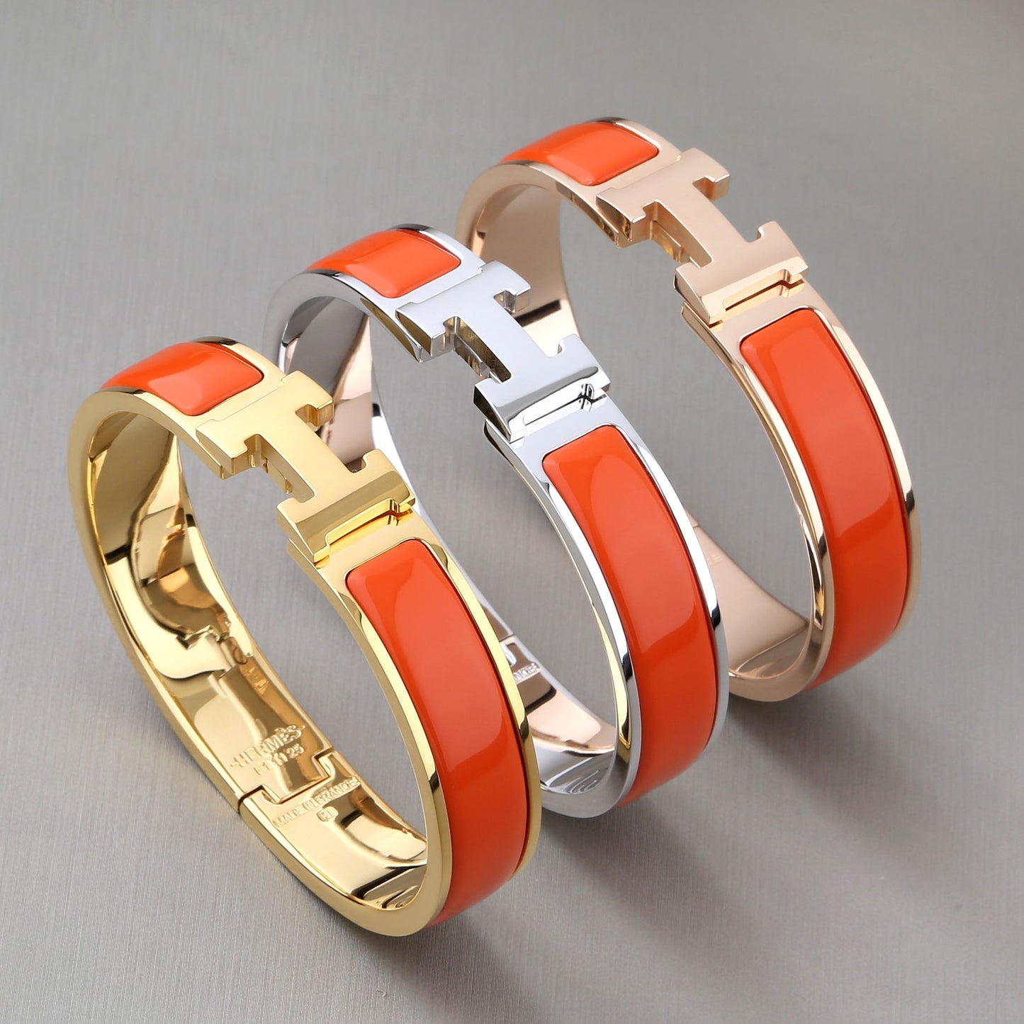 [OAK JURI]H ORANGE BRACELET