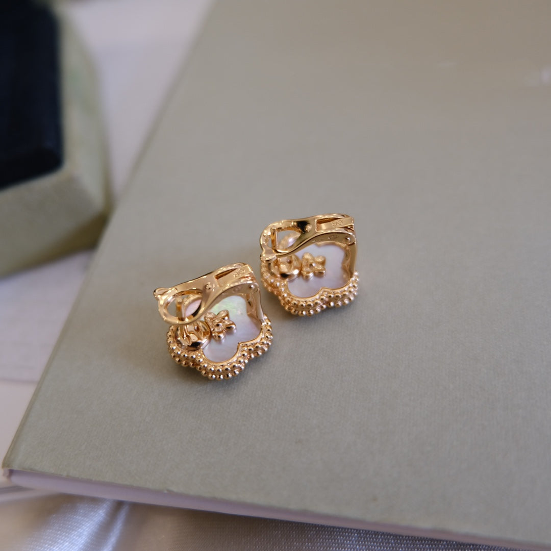 [OAK JURI]LUCKY PINK GOLD WHITE MOP EARRINGS