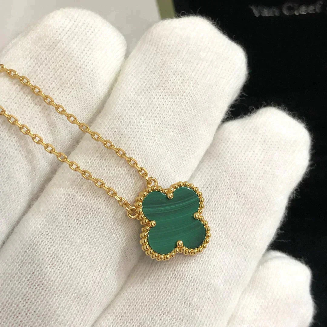 [OAK JURI]CLOVER 15MM MALACHITE SINGLE FLOWER  NECKLACE