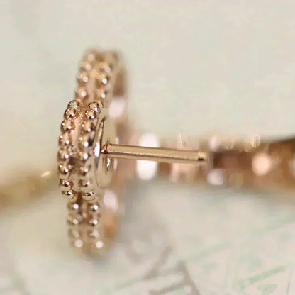 [OAK JURI]CLOVER MEDIUM 1 MOTIFS FUll DIAMOND EARRINGS