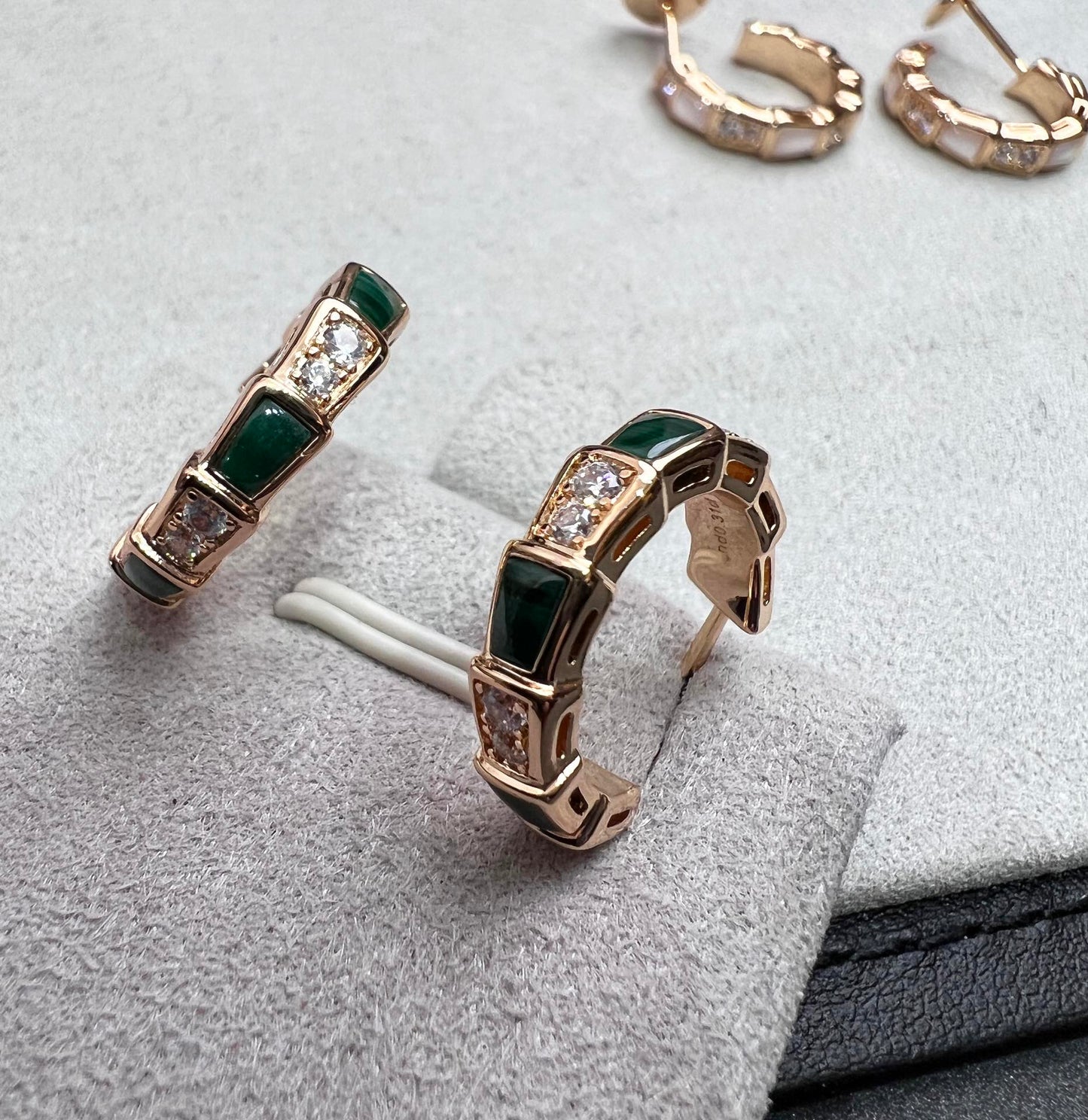 [OAK JURI]SERPENTI MALACHITE PINK GOLD EARRINGS