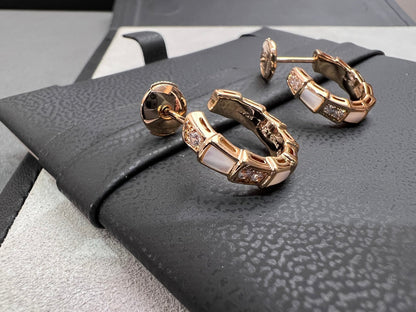 [OAK JURI]SERPENTI MOP PINK GOLD EARRINGS