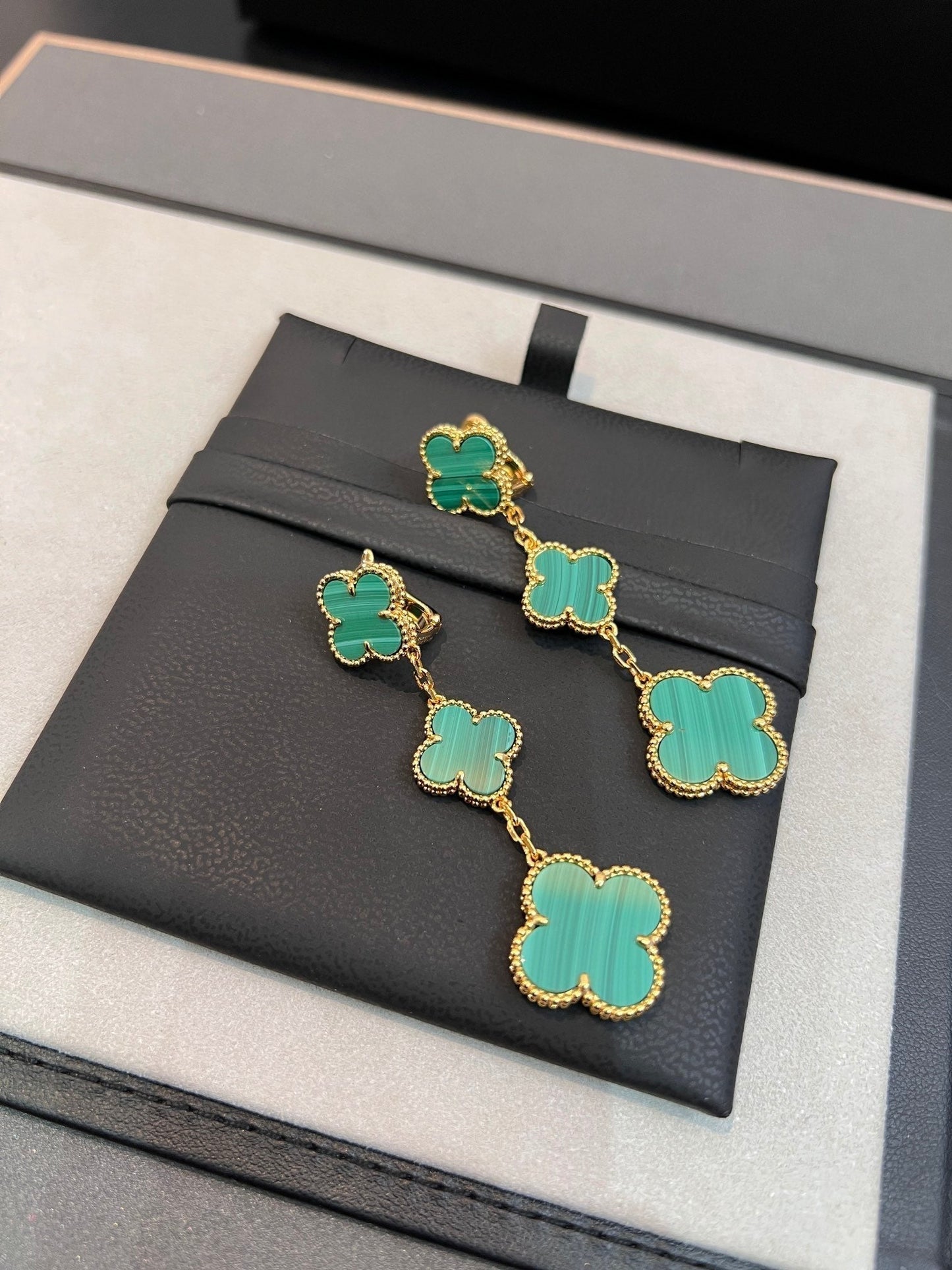 [OAK JURI]CLOVER MALACHITE 3 MOTIFS GOLD