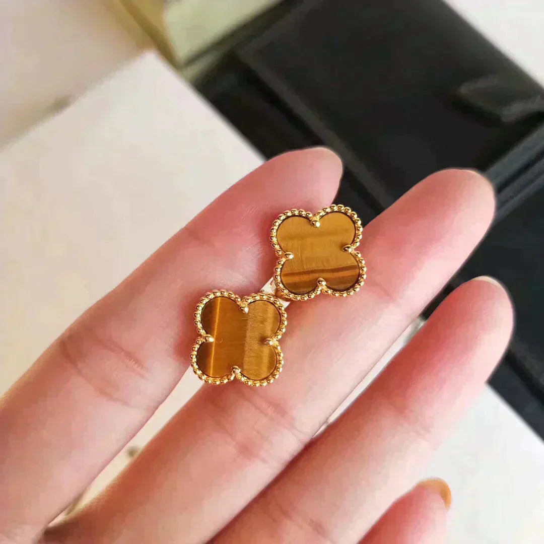 [OAK JURI]CLOVER MEDIUM 1 MOTIFS TIGER EYE EARRINGS