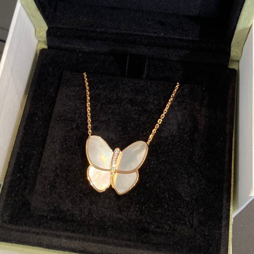 [OAK JURI]BUTTERFLY GOLD MOP DIAMOND NECKLACE
