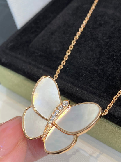 [OAK JURI]BUTTERFLY GOLD MOP DIAMOND NECKLACE