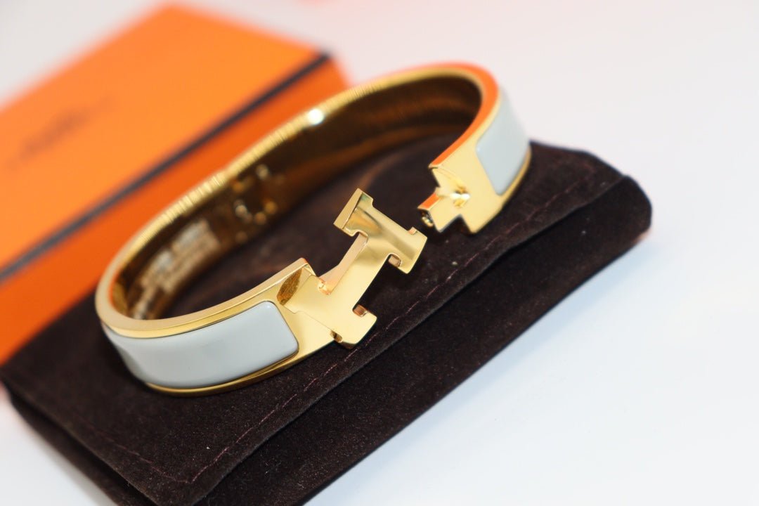 [OAK JURI]H LIGHT BLUE BRACELET