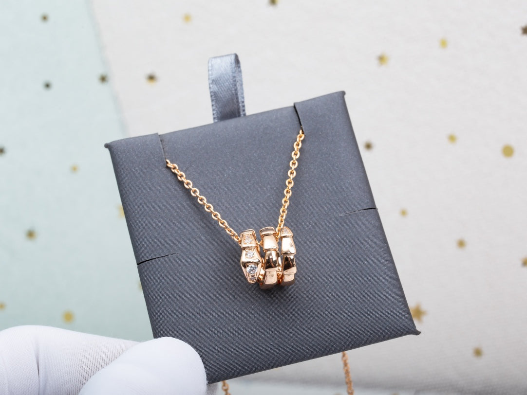 [OAK JURI]SERPENTI PINK GOLD NECKLACE DIAMOND