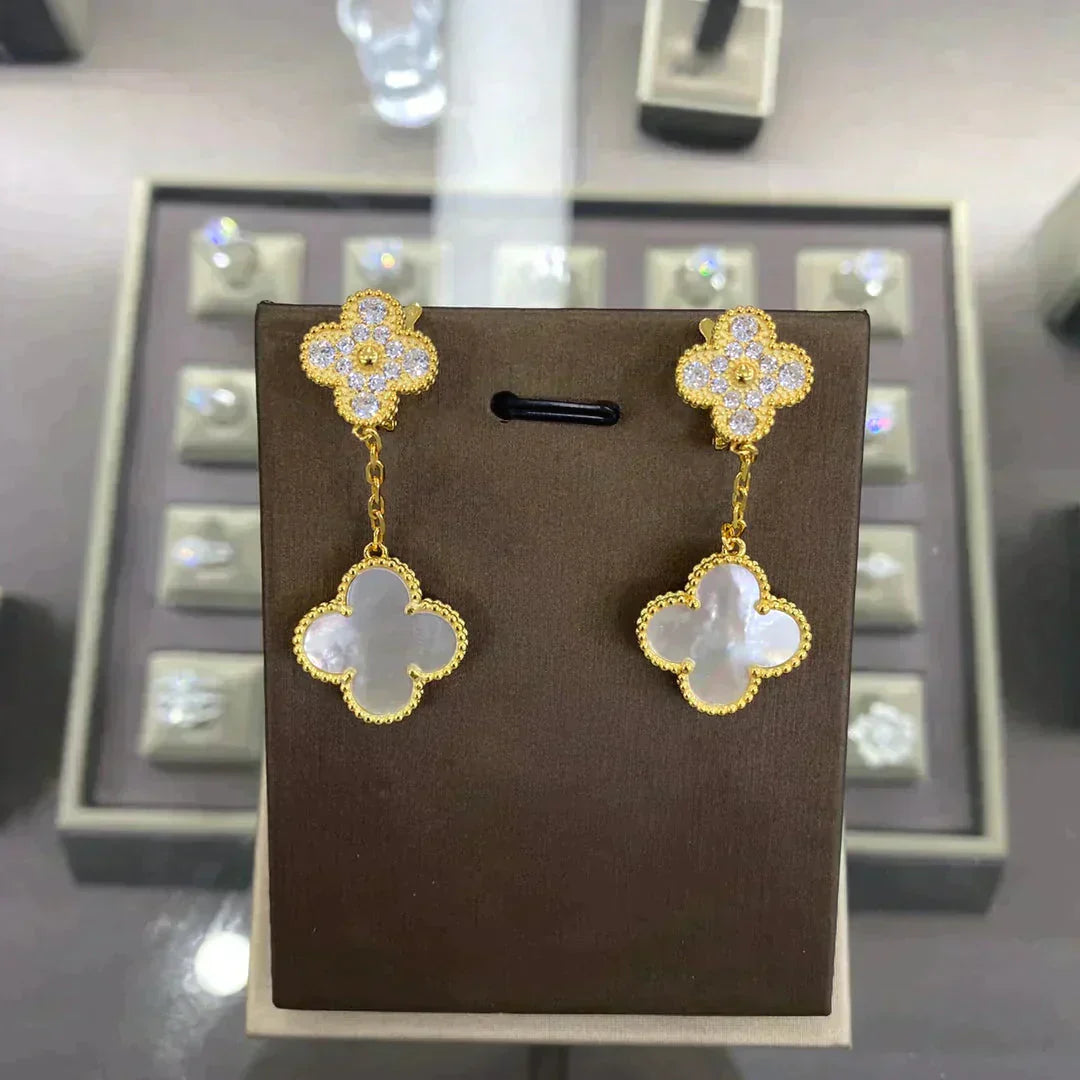 [OAK JURI]CLOVER  2 MOTIFS  DIAMOND  EARRINGS (MULTIPLE CHOICESç´