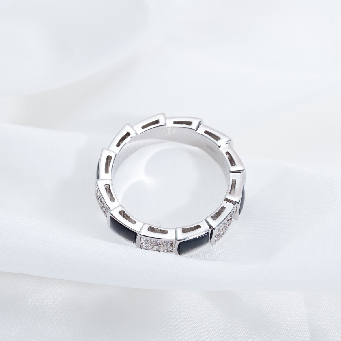 [OAK JURI]SERPENTI RING SILVER DIAMOND BLACK MOP 4MM