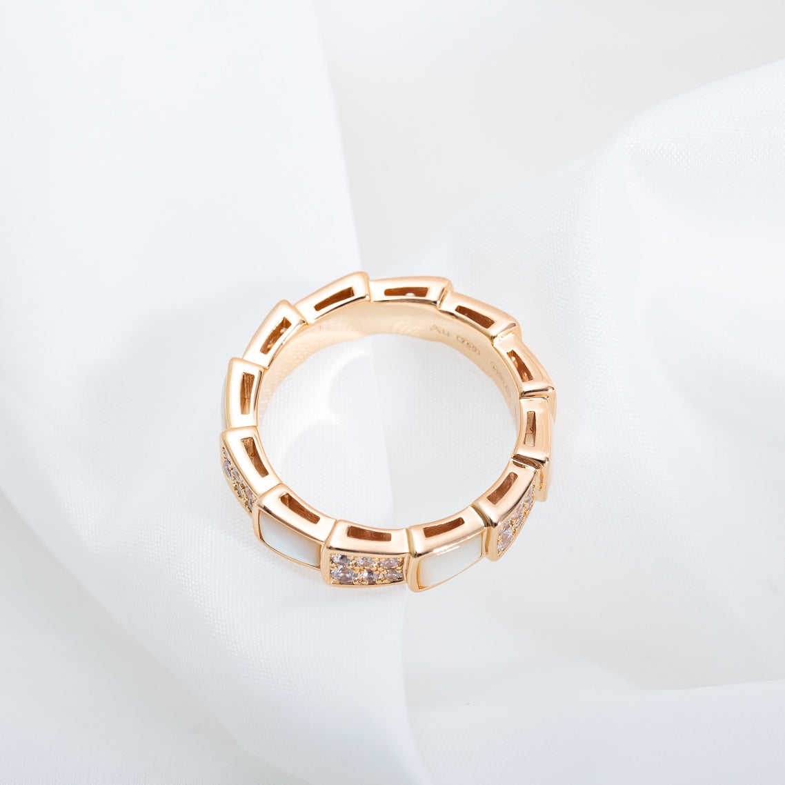[OAK JURI]SERPENTI RING PINK GOLD MOP DIAMOND PAVED 4MM