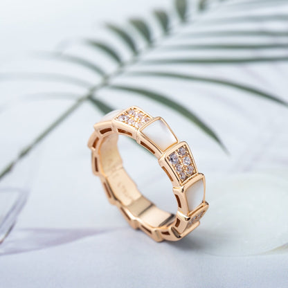 [OAK JURI]SERPENTI RING PINK GOLD MOP DIAMOND PAVED 4MM