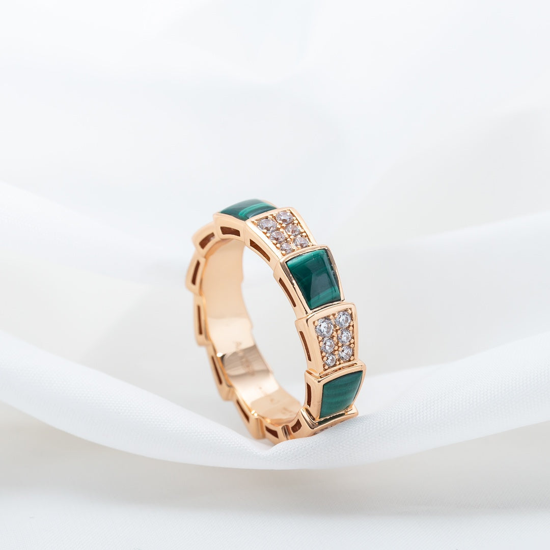[OAK JURI]SERPENTI RING PINK GOLD MALACHITE DIAMOND PAVED 4MM