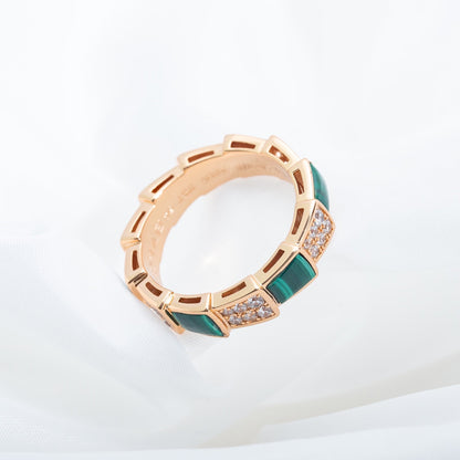 [OAK JURI]SERPENTI RING PINK GOLD MALACHITE DIAMOND PAVED 4MM