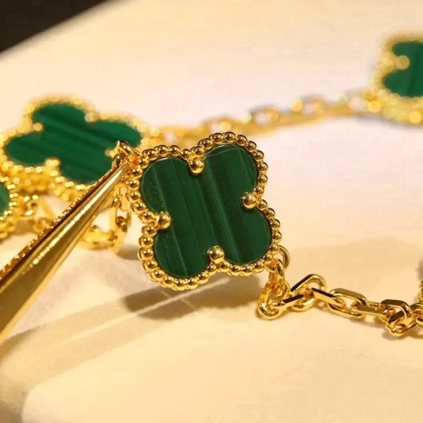 [OAK JURI] CLOVER 5 MOTIF MALACHITE BRACELET COLLECTION