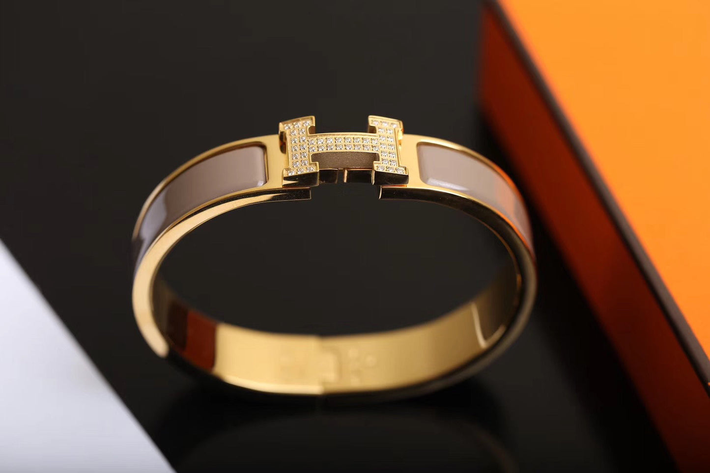 [OAK JURI]H BRACELET GOLD DIAMOND