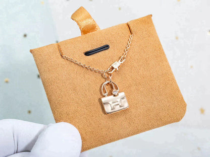 [OAK JURI]AMULETTE PEDANT ROSE GOLD NECKLACE