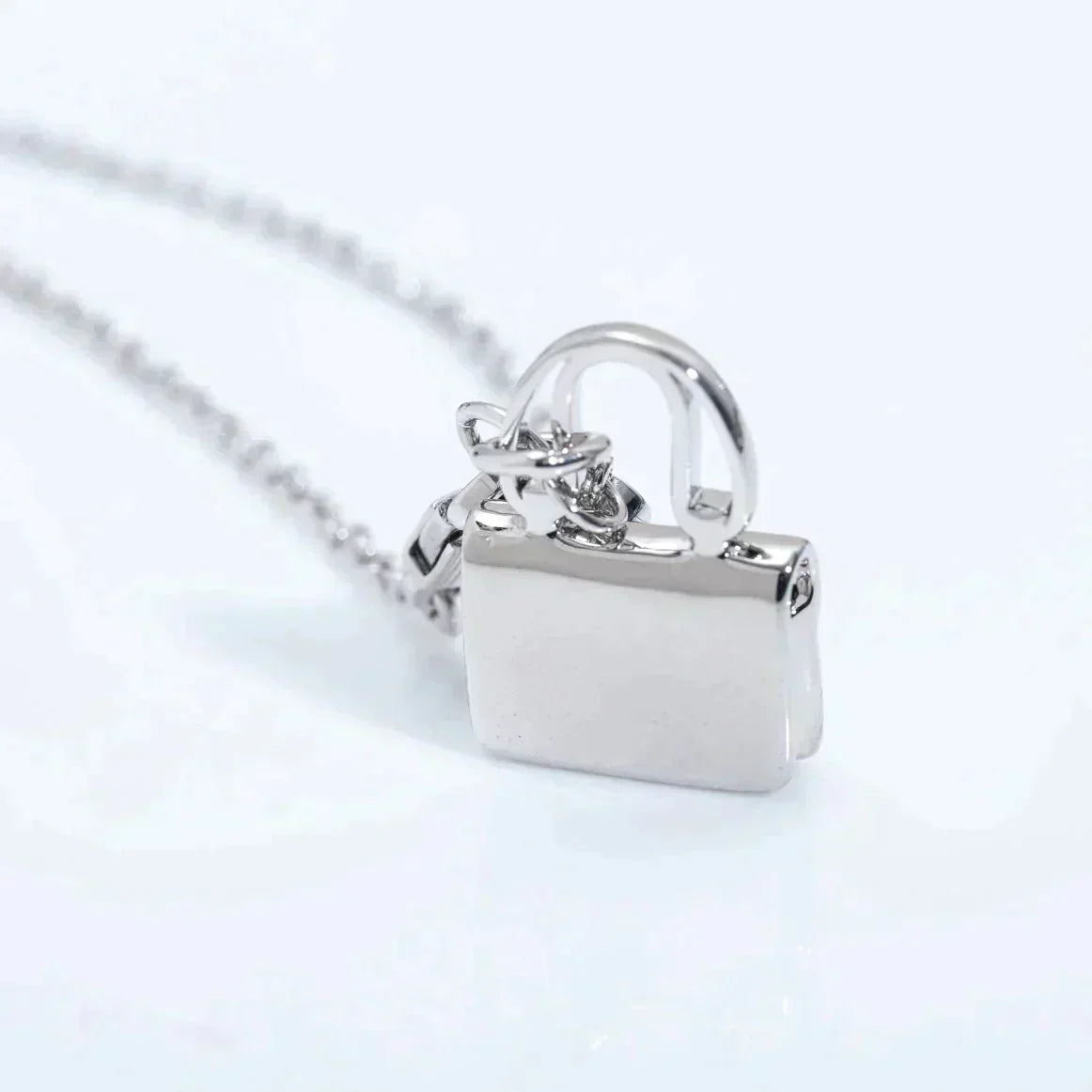 [OAK JURI]AMULETTE PEDANT SILVER NECKLACE