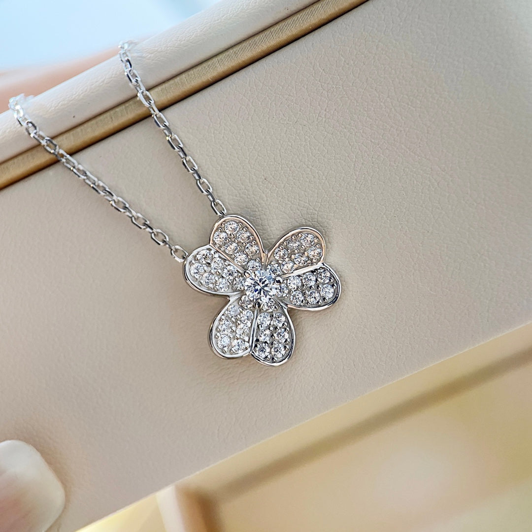 [OAK JURI]CLOVER DIAMOND NECKLACE SILVER